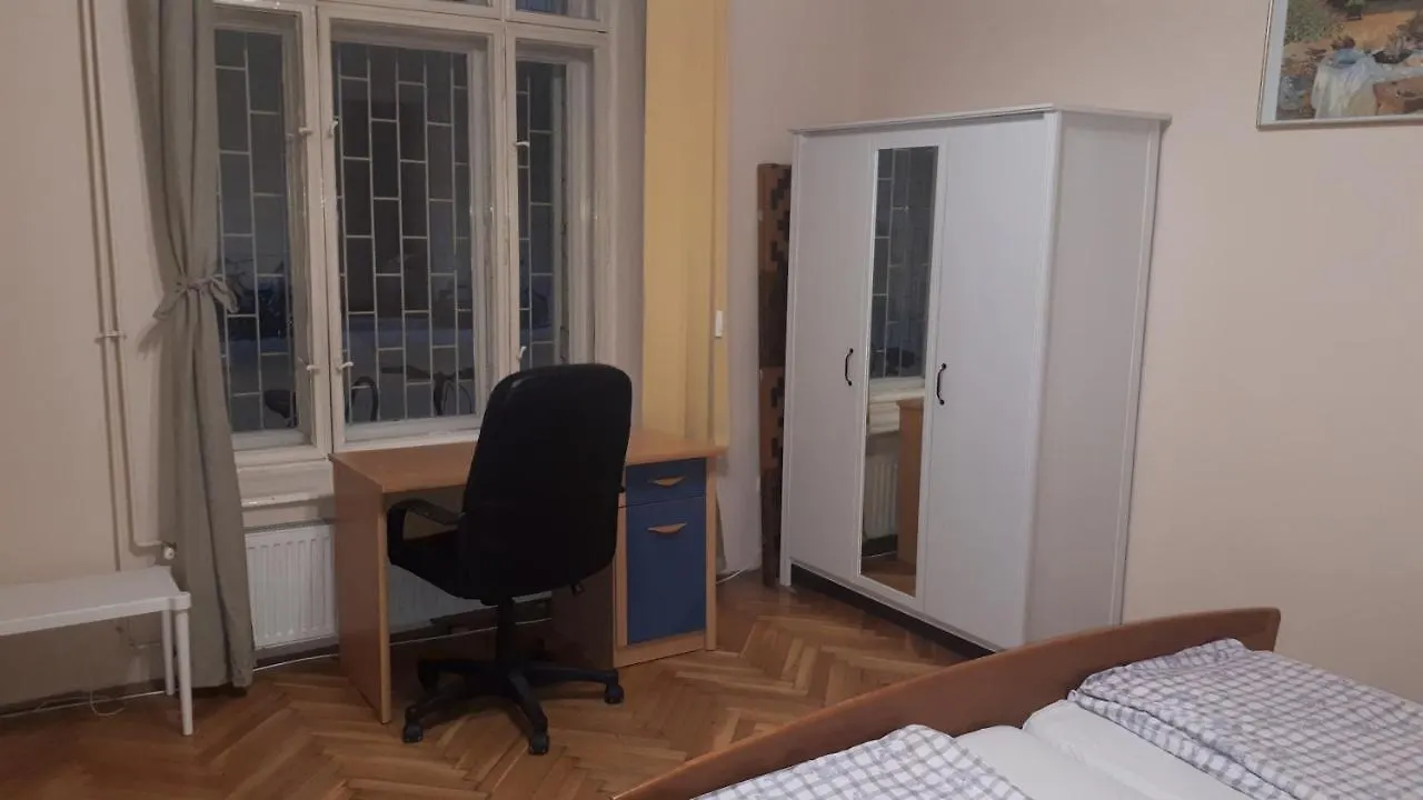 Apartamento Garibaldi Apartman Budapest Hungría