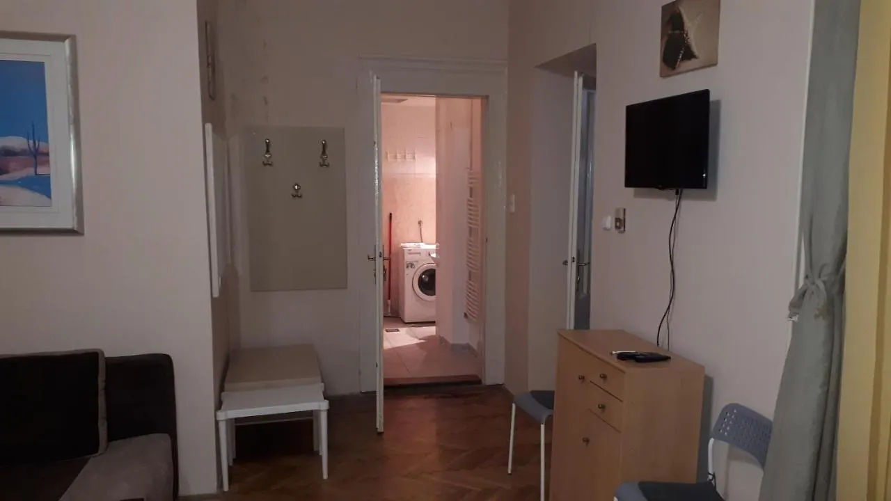 Garibaldi Apartman Apartment Budapest